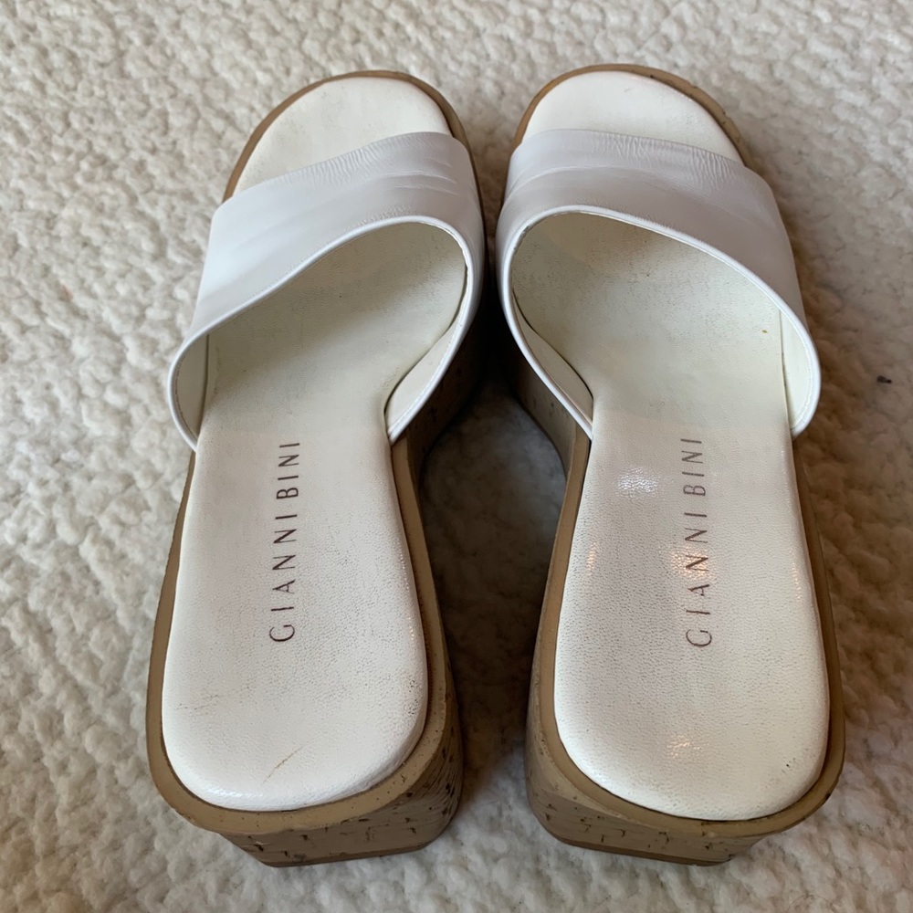 White Gianni Bini Wedges !!